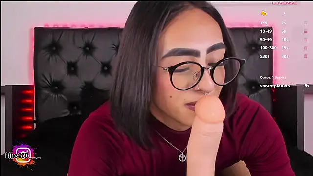 Snapshot of Skyler__blue4 chatting on February 2025 09:49:01 AM Skyler blue4 online show from February 2025 09:49:01 AM