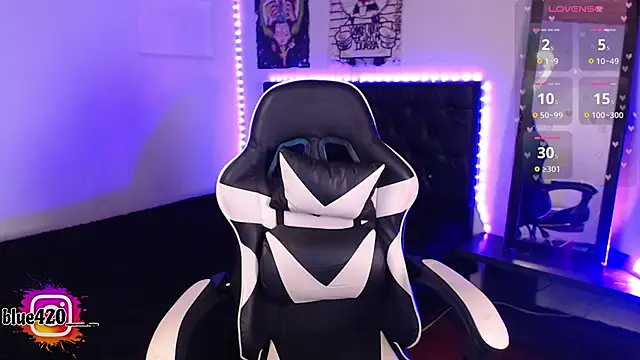 Snapshot of Skyler__blue4 chatting on October 2025 08:53:02 PM Skyler blue4 online show from October 2025 08:53:02 PM