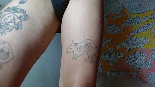 Snapshot of Party_trans chatting on February 2025 10:28:02 PM Party trans online show from February 2025 10:28:02 PM