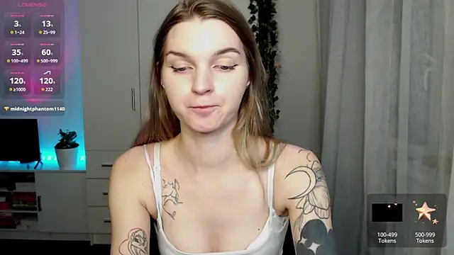 Snapshot of lounahyan chatting on November 2025 04:11:02 AM lounahyan online show from November 2025 04:11:02 AM