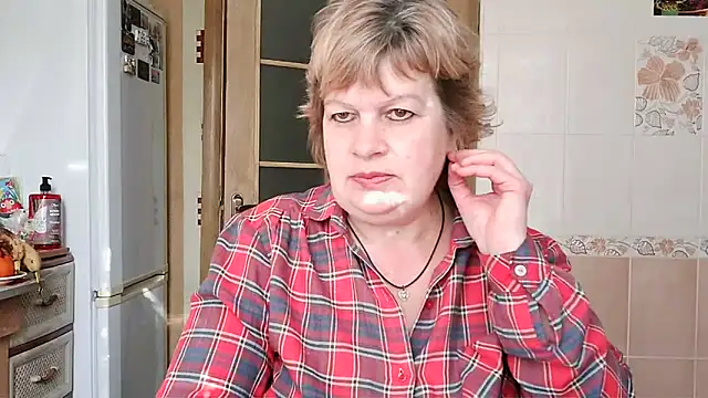 Ettie Tonia online show from February 2025 12:47:02 PM