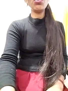 Snapshot of Cute-Ridhima chatting on March 2026 04:18:01 AM Cute-Ridhima online show from March 2026 04:18:01 AM
