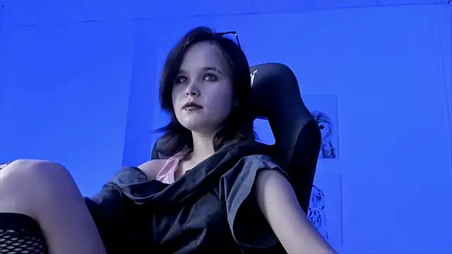 Elainebeness online show from December 2024 01:53:01 AM