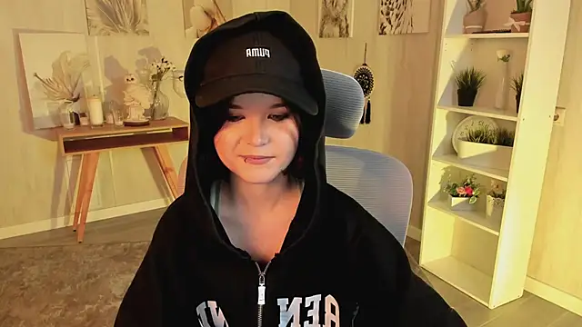 Elainebeness online show from March 2025 01:42:02 AM