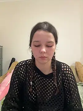 Snapshot of PoppyRobinson chatting on January 2025 06:38:01 PM PoppyRobinson online show from January 2025 06:38:01 PM