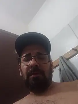 Snapshot of Gostozim7 chatting on April 2026 10:22:01 PM Gostozim7 online show from April 2026 10:22:01 PM