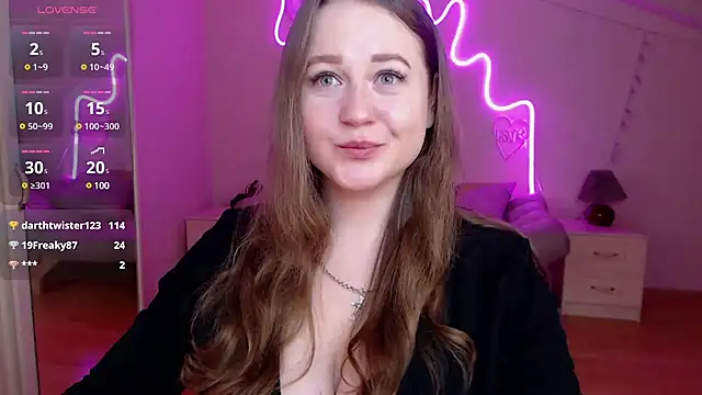 LizzyShine online show from March 2025 08:00:01 PM