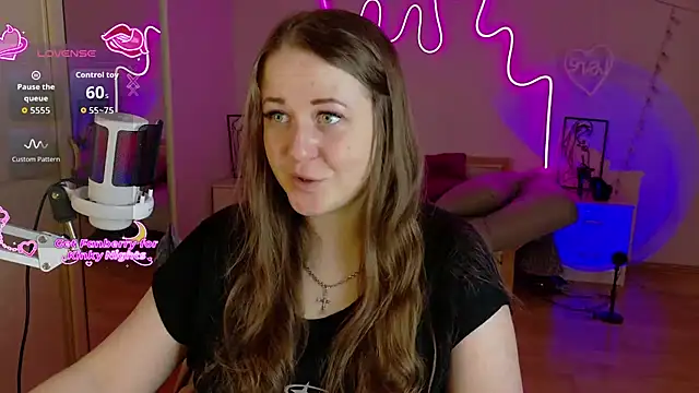 LizzyShine online show from December 2025 11:08:02 AM