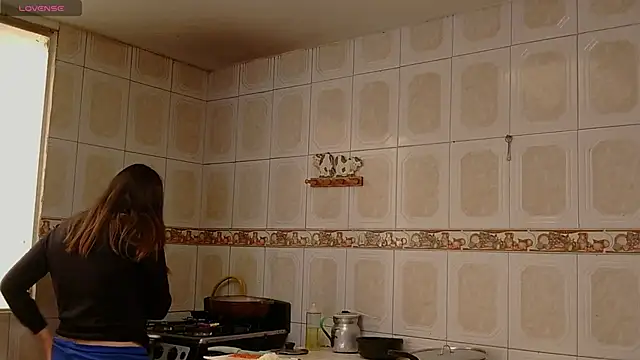 Miss oliviaa online show from January 2025 03:49:01 PM