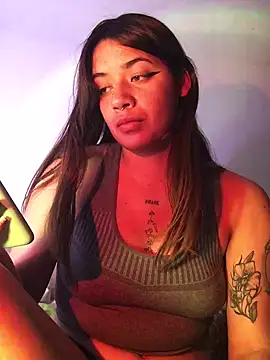 Miss oliviaa online show from February 2025 12:31:02 AM