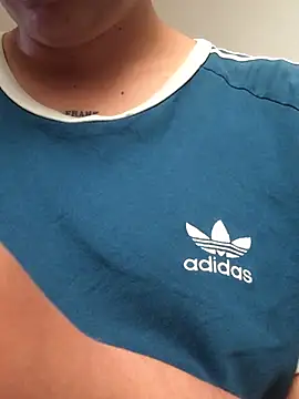 Miss oliviaa online show from February 2025 01:44:01 PM