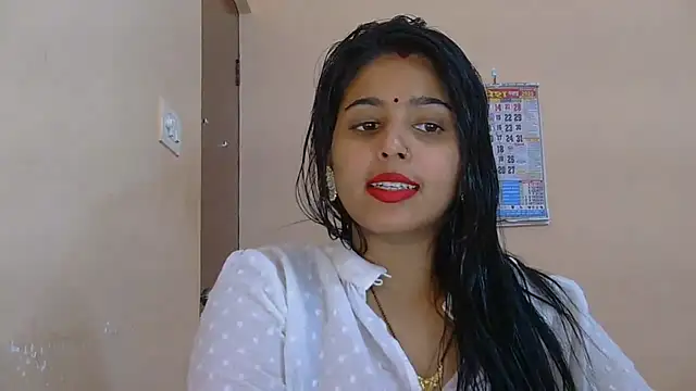 Snapshot of Sweet-Rani chatting on November 2025 04:11:02 PM Sweet-Rani online show from November 2025 04:11:02 PM