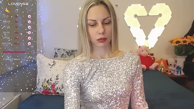  Loves  online show from December 2024 10:39:02 PM