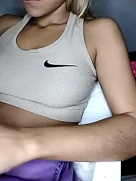 Snapshot of fofinhaa12 chatting on March 2025 10:06:02 AM fofinhaa12 online show from March 2025 10:06:02 AM