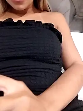 Snapshot of fofinhaa12 chatting on October 2025 04:14:02 PM fofinhaa12 online show from October 2025 04:14:02 PM