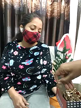 bigtitsqueen online show from December 2024 09:18:02 AM