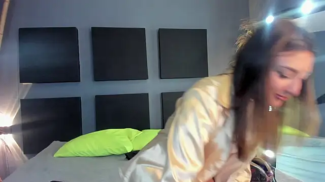 Afrodita Shalom online show from March 2025 10:29:01 AM