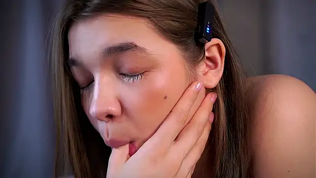 Snapshot of VeronaAppleberry chatting on February 2025 08:16:01 AM VeronaAppleberry online show from February 2025 08:16:01 AM