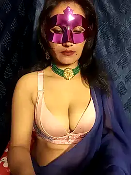 Stripy Doll online show from December 2024 08:04:01 PM