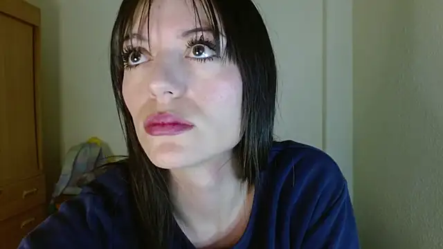 Snapshot of britny_clouds chatting on September 2025 07:36:02 PM britny clouds online show from September 2025 07:36:02 PM