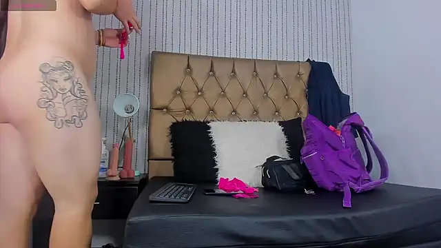 Snapshot of veneno_hot chatting on February 2025 12:50:01 PM veneno hot online show from February 2025 12:50:01 PM