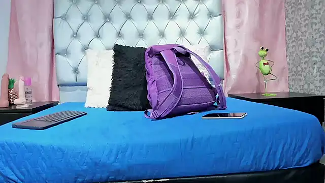 Snapshot of veneno_hot chatting on September 2025 12:54:01 PM veneno hot online show from September 2025 12:54:01 PM