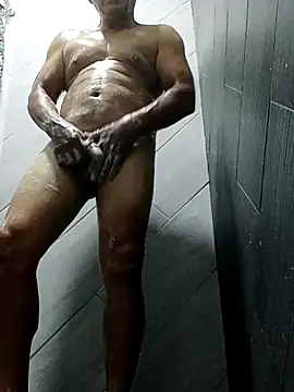 Snapshot of luchoarr chatting on September 2025 11:15:02 PM luchoarr online show from September 2025 11:15:02 PM