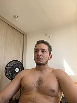 Snapshot of LabronsAd chatting on December 2024 06:42:01 PM LabronsAd online show from December 2024 06:42:01 PM