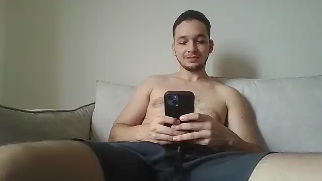 Snapshot of LabronsAd chatting on October 2025 02:40:02 PM LabronsAd online show from October 2025 02:40:02 PM