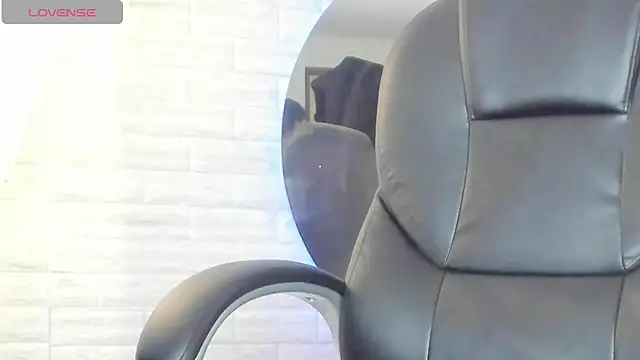 nicole  parker1 online show from February 2025 01:00:02 PM