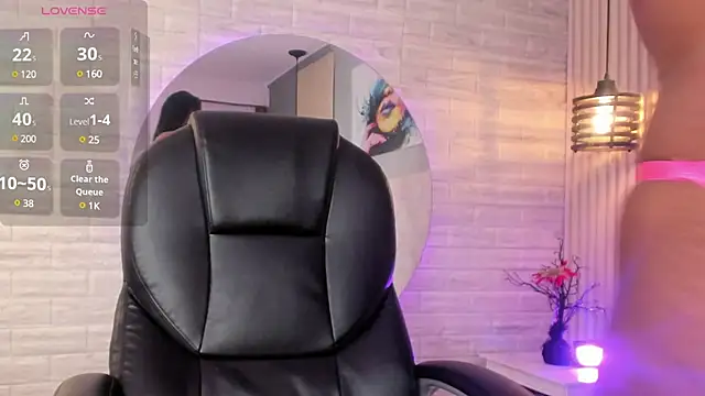 nicole  parker1 online show from March 2025 06:50:02 PM