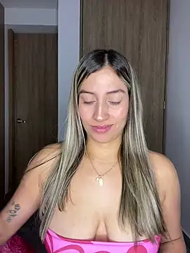 Issabela G1 online show from January 2025 03:15:01 AM