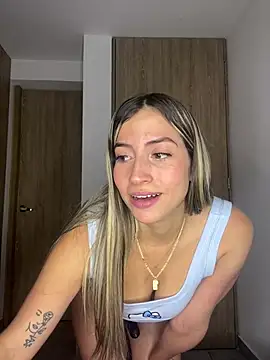 Issabela G1 online show from February 2025 03:11:01 AM