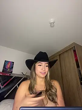 Issabela G1 online show from February 2025 05:58:02 AM