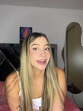 Issabela G1 online show from September 2025 11:39:02 PM