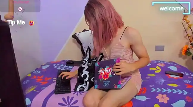 Snapshot of KurumetWink10 chatting on February 2025 12:32:01 PM KurumetWink10 online show from February 2025 12:32:01 PM