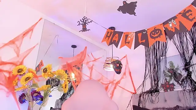 Nami sunny online show from October 2025 06:43:01 PM