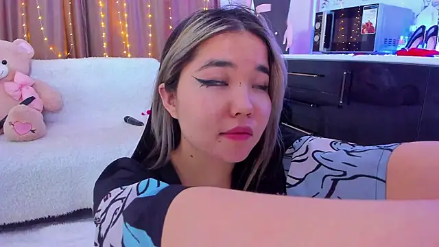 Dollyaa online show from January 2025 12:37:01 PM