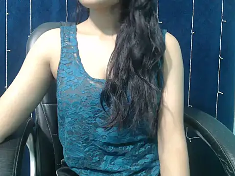 Snapshot of Yashi chatting on November 2025 03:55:01 PM Yashi online show from November 2025 03:55:01 PM