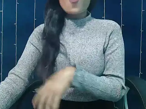 Snapshot of Yashi chatting on November 2025 02:45:02 PM Yashi online show from November 2025 02:45:02 PM