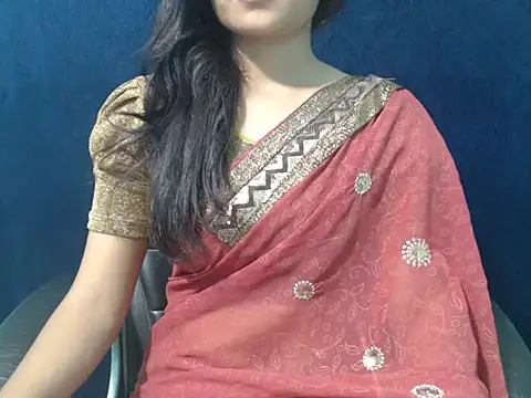 Snapshot of Yashi chatting on November 2025 12:53:01 PM Yashi online show from November 2025 12:53:01 PM