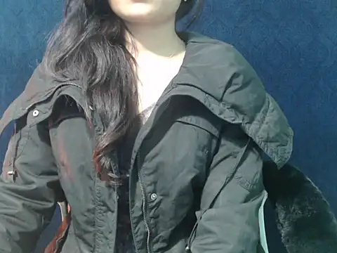 Snapshot of Yashi chatting on December 2025 07:53:02 PM Yashi online show from December 2025 07:53:02 PM