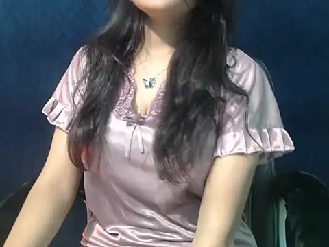 Snapshot of Yashi chatting on December 2025 05:40:02 PM Yashi online show from December 2025 05:40:02 PM