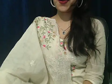 Snapshot of Yashi chatting on March 2026 03:37:02 PM Yashi online show from March 2026 03:37:02 PM