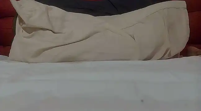 Ninalapiccolina online show from December 2024 06:06:01 PM