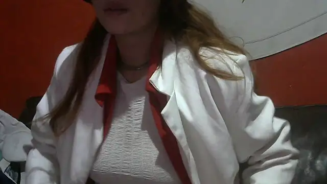 Snapshot of spacegirlll chatting on December 2024 08:28:02 PM spacegirlll online show from December 2024 08:28:02 PM