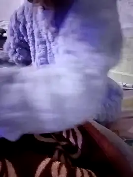 Snapshot of zoya_khan25 chatting on December 2024 03:46:02 PM zoya khan25 online show from December 2024 03:46:02 PM