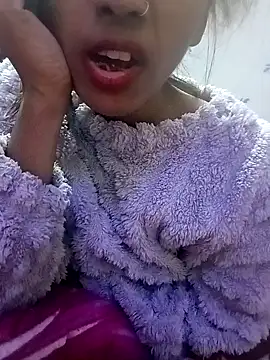 Snapshot of zoya_khan25 chatting on January 2025 04:08:02 PM zoya khan25 online show from January 2025 04:08:02 PM