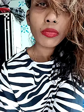 Snapshot of zoya_khan25 chatting on March 2025 06:46:02 AM zoya khan25 online show from March 2025 06:46:02 AM