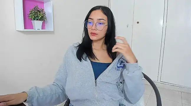 ASIAM BRUNET online show from March 2025 01:59:02 PM